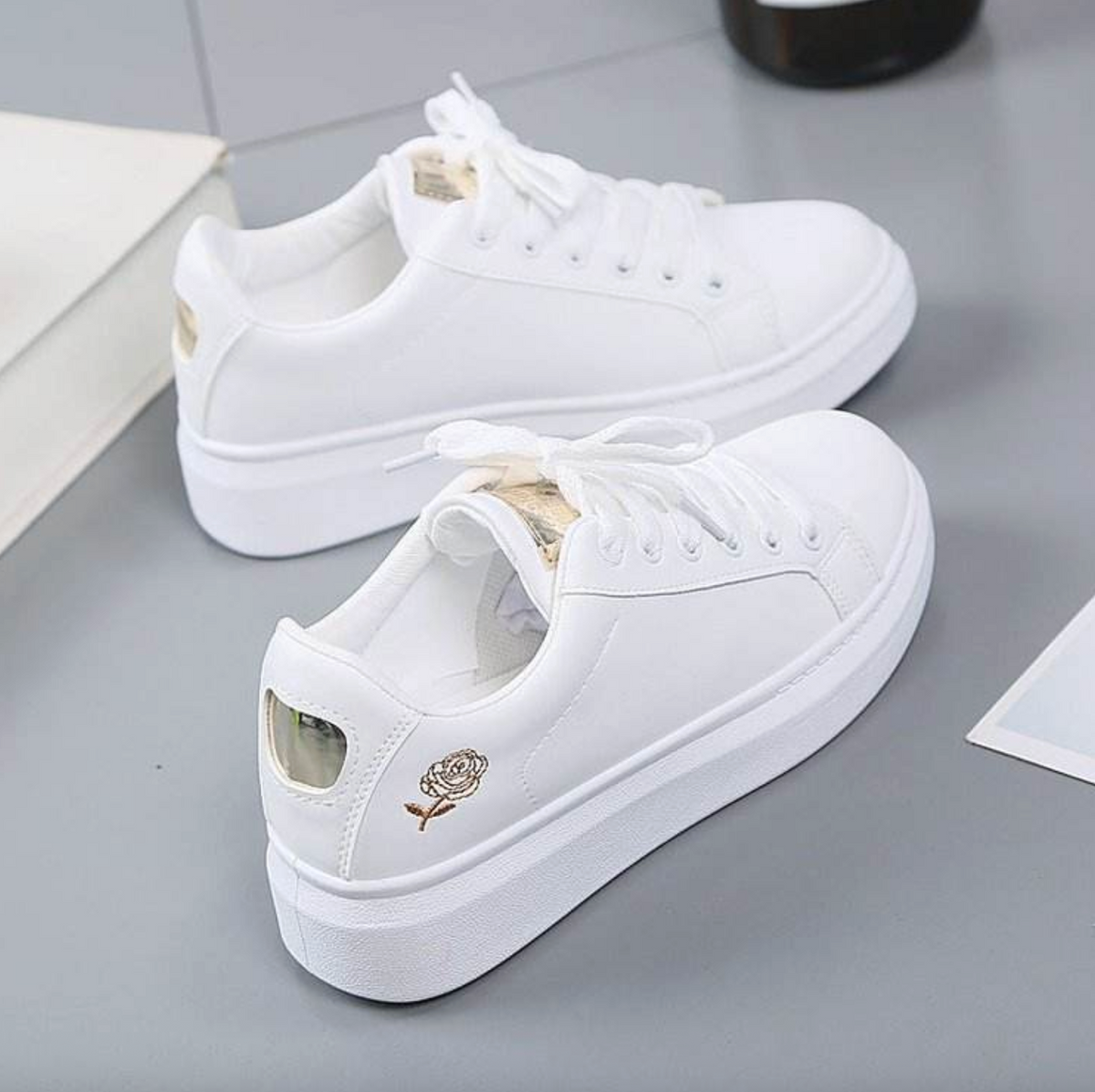 Women’s Classic White Casual Shoes – Versatile Everyday Sport-Inspired Flats