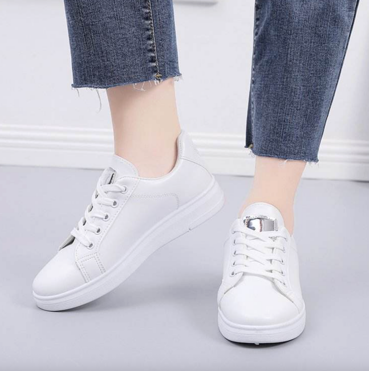 Women’s Classic White Casual Shoes – Versatile Everyday Sport-Inspired Flats