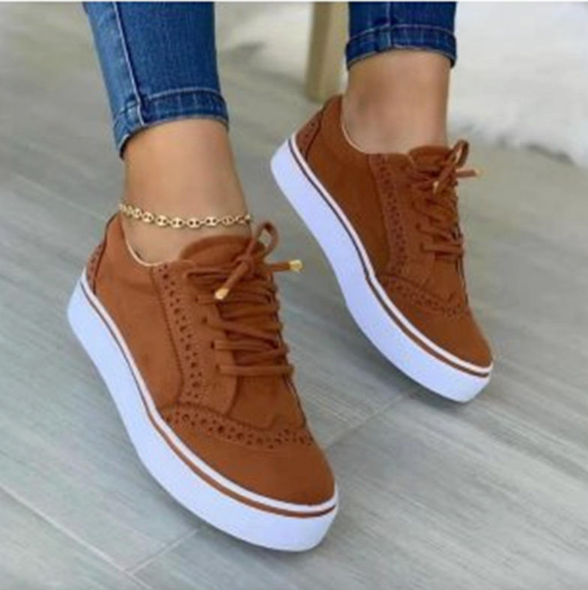 Women’s Chunky Cushion Sneakers – Casual Walking Shoes with Flat Platform Sole