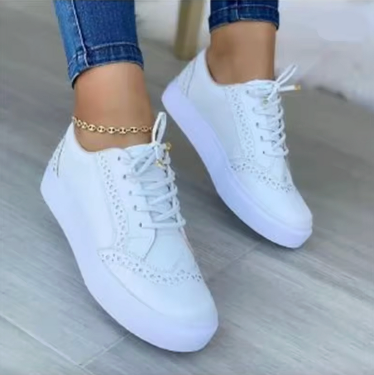 Women’s Chunky Cushion Sneakers – Casual Walking Shoes with Flat Platform Sole